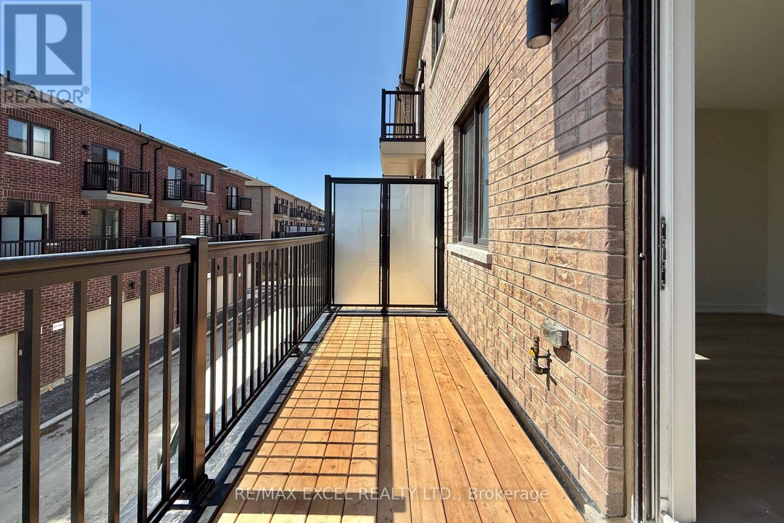 28 Bullata Lane, Richmond Hill, Ontario  L4B 0J6 - Photo 12 - N12980462