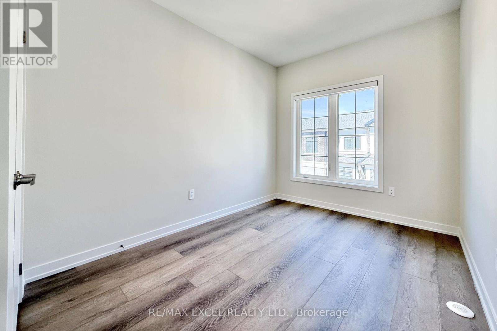 28 Bullata Lane, Richmond Hill, Ontario  L4B 0J6 - Photo 17 - N12980462