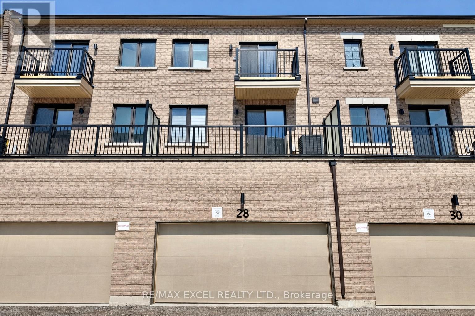 28 Bullata Lane, Richmond Hill, Ontario  L4B 0J6 - Photo 2 - N12980462