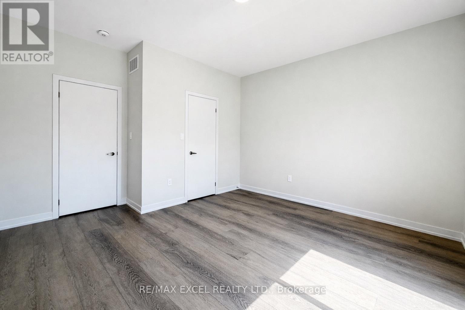 28 Bullata Lane, Richmond Hill, Ontario  L4B 0J6 - Photo 22 - N12980462