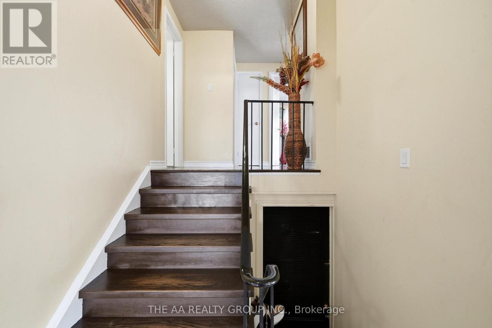 155 Britannia Avenue, Bradford West Gwillimbury, Ontario  L3Z 1A4 - Photo 17 - N12980478