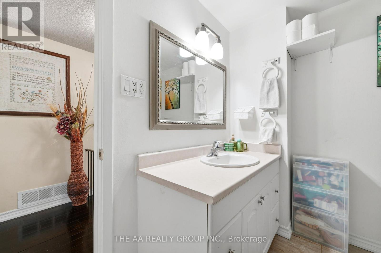 155 Britannia Avenue, Bradford West Gwillimbury, Ontario  L3Z 1A4 - Photo 24 - N12980478