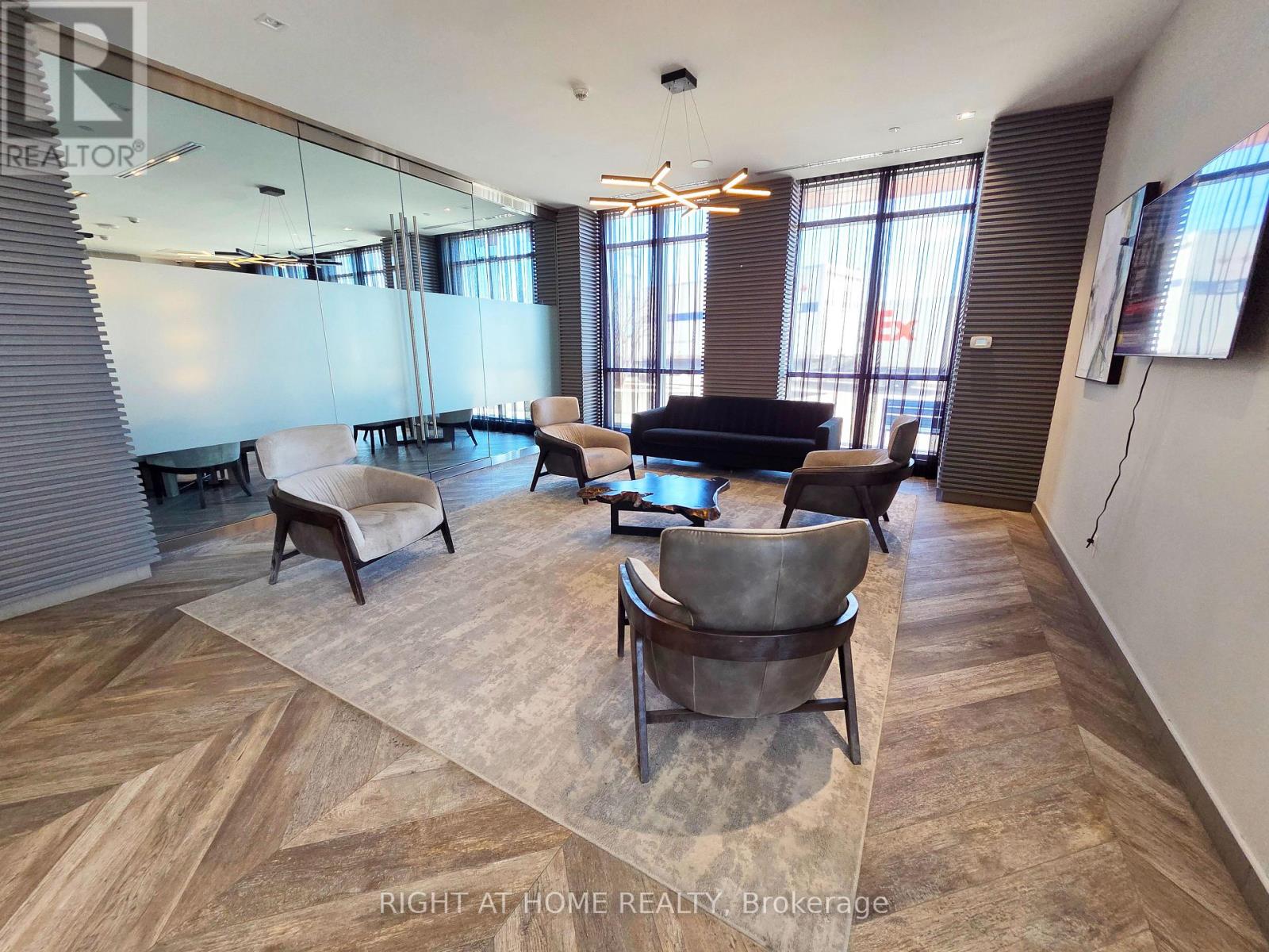 2208 - 50 Thomas Riley Road, Toronto, Ontario  M9B 0C5 - Photo 12 - W12980436