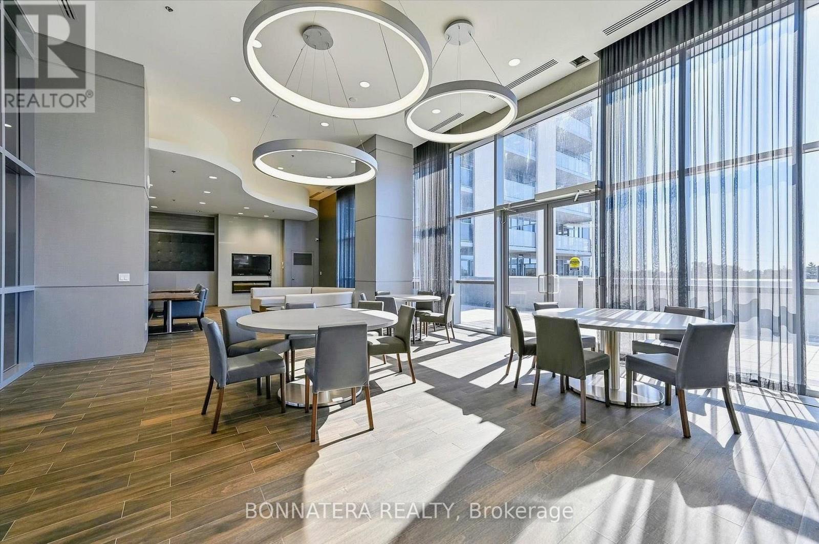 1202 - 2081 Fairview Street, Burlington, Ontario  L7R 0E5 - Photo 20 - W12980480