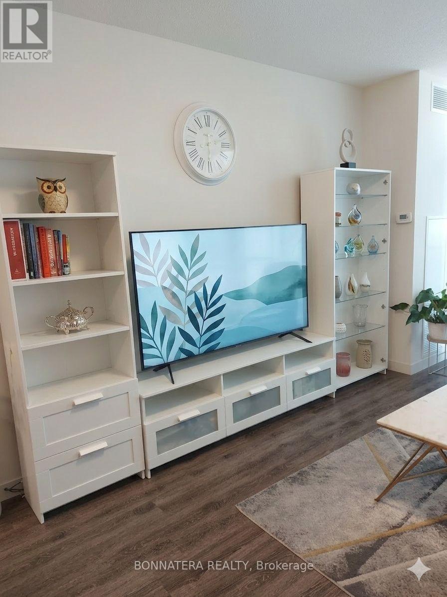 1202 - 2081 Fairview Street, Burlington, Ontario  L7R 0E5 - Photo 7 - W12980480