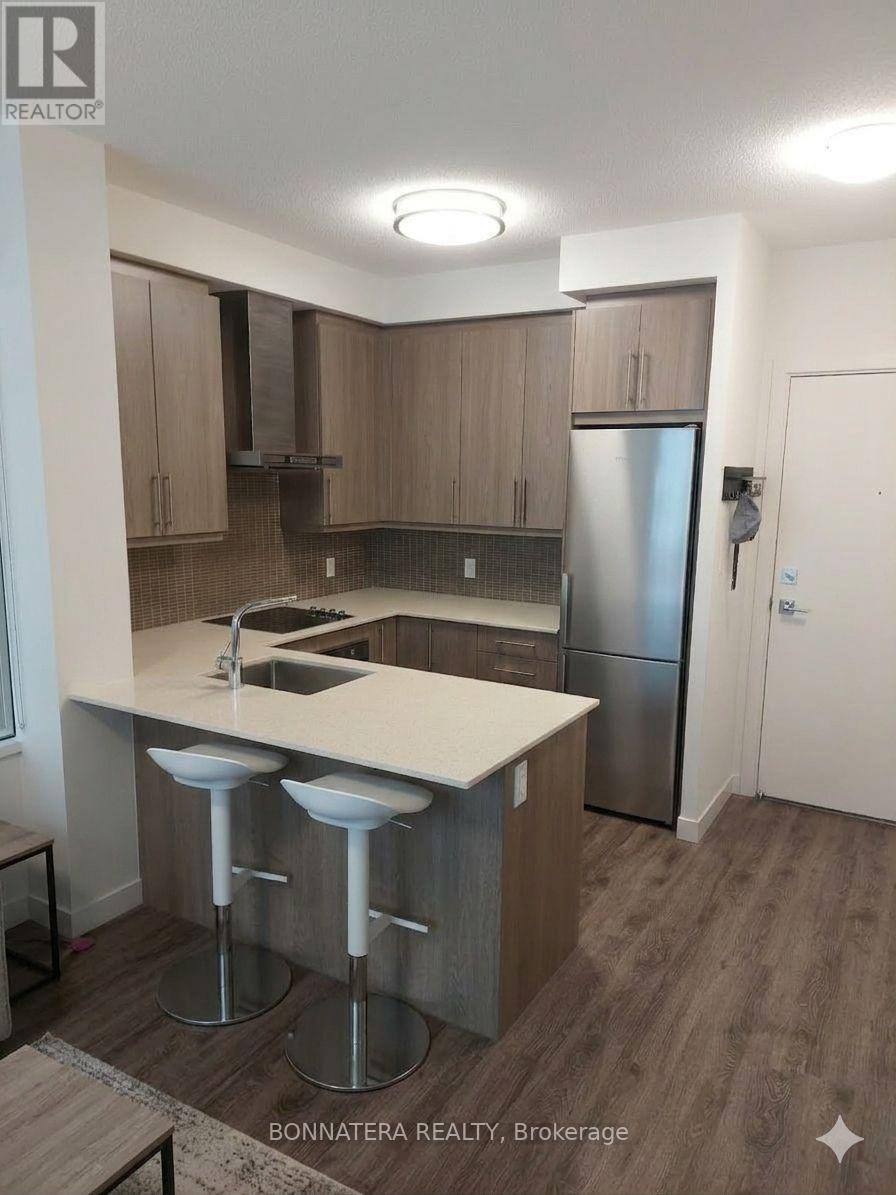 1202 - 2081 Fairview Street, Burlington, Ontario  L7R 0E5 - Photo 8 - W12980480