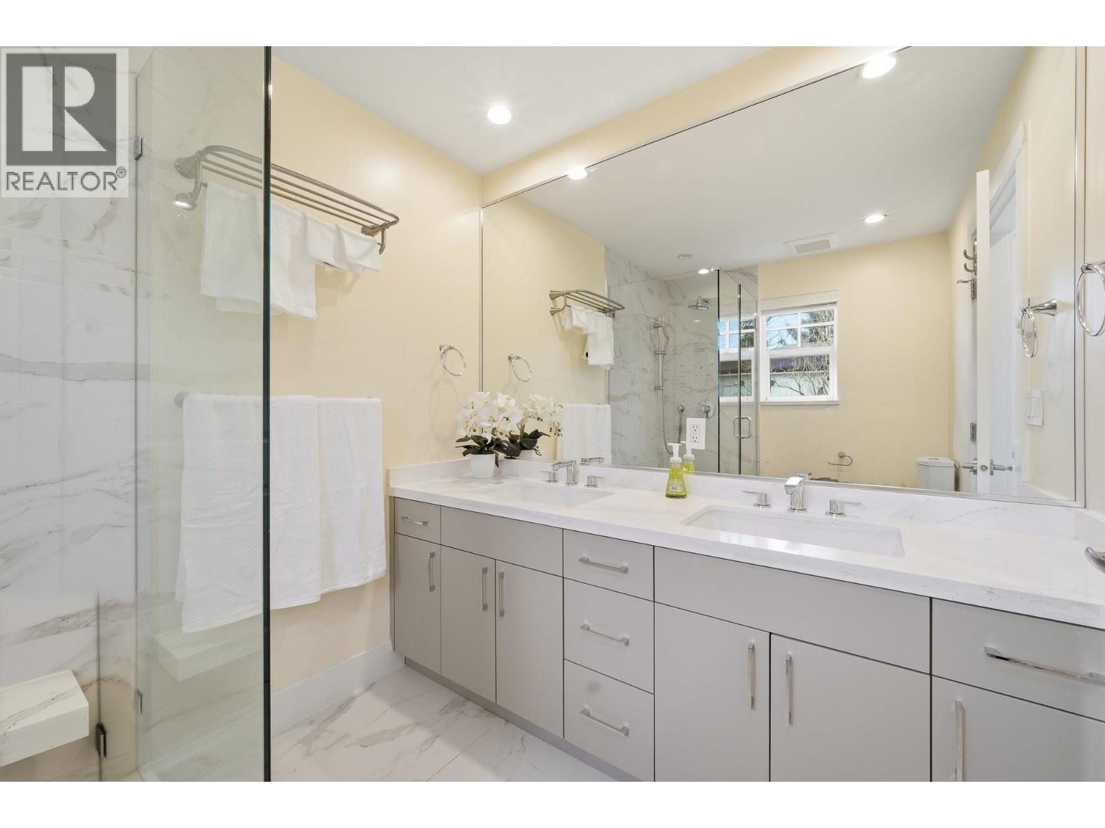 2160 W 8th Avenue, Vancouver, British Columbia  V6K 2A4 - Photo 19 - R3107850