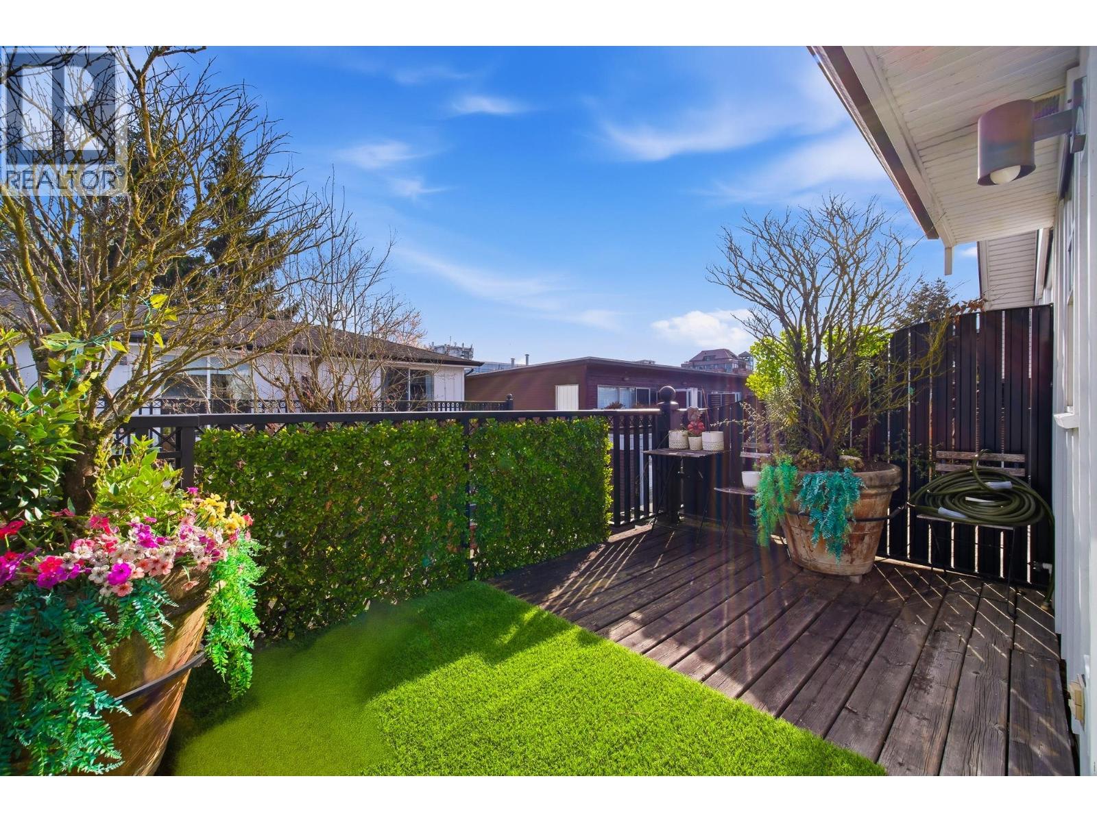 2160 W 8th Avenue, Vancouver, British Columbia  V6K 2A4 - Photo 3 - R3107850