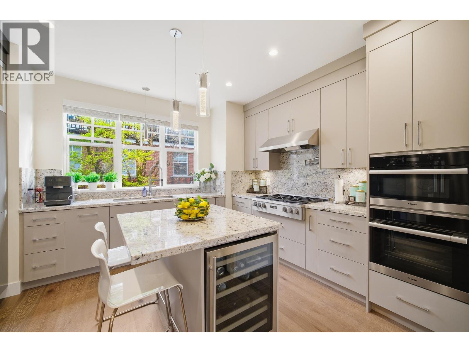 2160 W 8th Avenue, Vancouver, British Columbia  V6K 2A4 - Photo 5 - R3107850