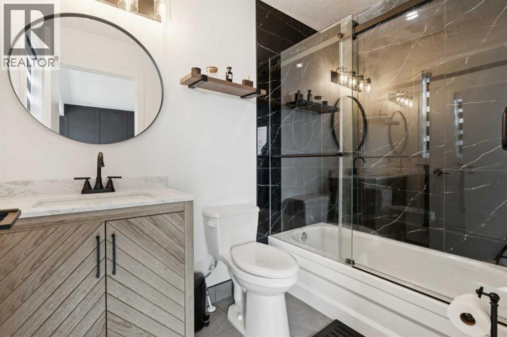 194 Martinglen Way Ne, Calgary, Alberta  T3J 3L1 - Photo 17 - A2292816