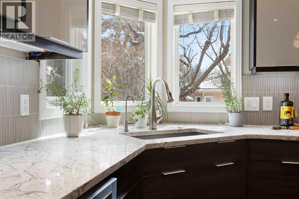 106 Shawnee Place SW, Calgary, Alberta  T2Y 1X1 - Photo 13 - A2296512