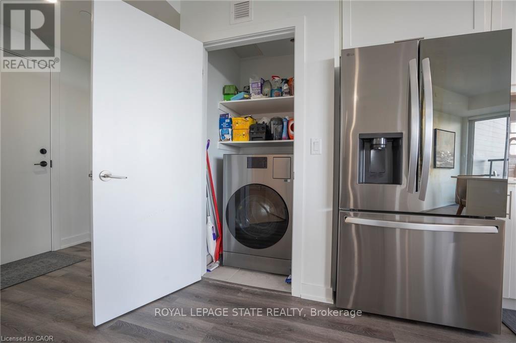 418 - 600 North Service Road, Hamilton, Ontario  L8E 0L2 - Photo 14 - X12980452