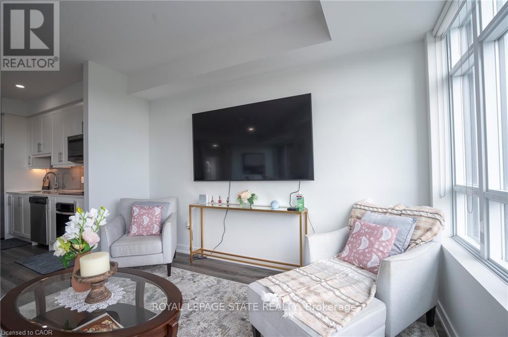 418 - 600 North Service Road, Hamilton, Ontario  L8E 0L2 - Photo 15 - X12980452