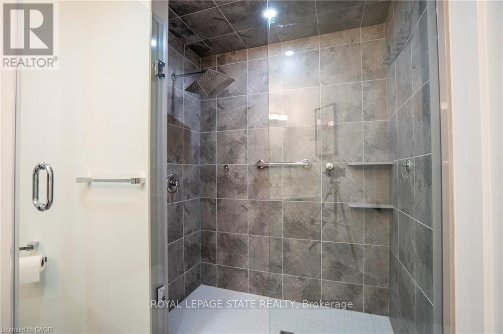 418 - 600 North Service Road, Hamilton, Ontario  L8E 0L2 - Photo 22 - X12980452