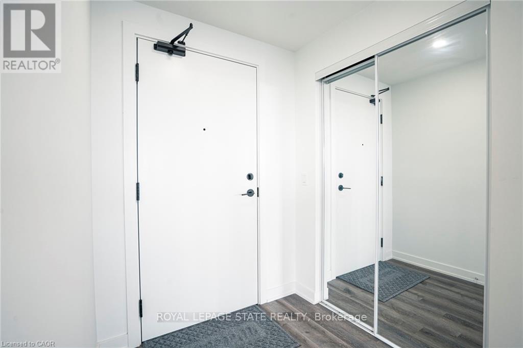 418 - 600 North Service Road, Hamilton, Ontario  L8E 0L2 - Photo 3 - X12980452