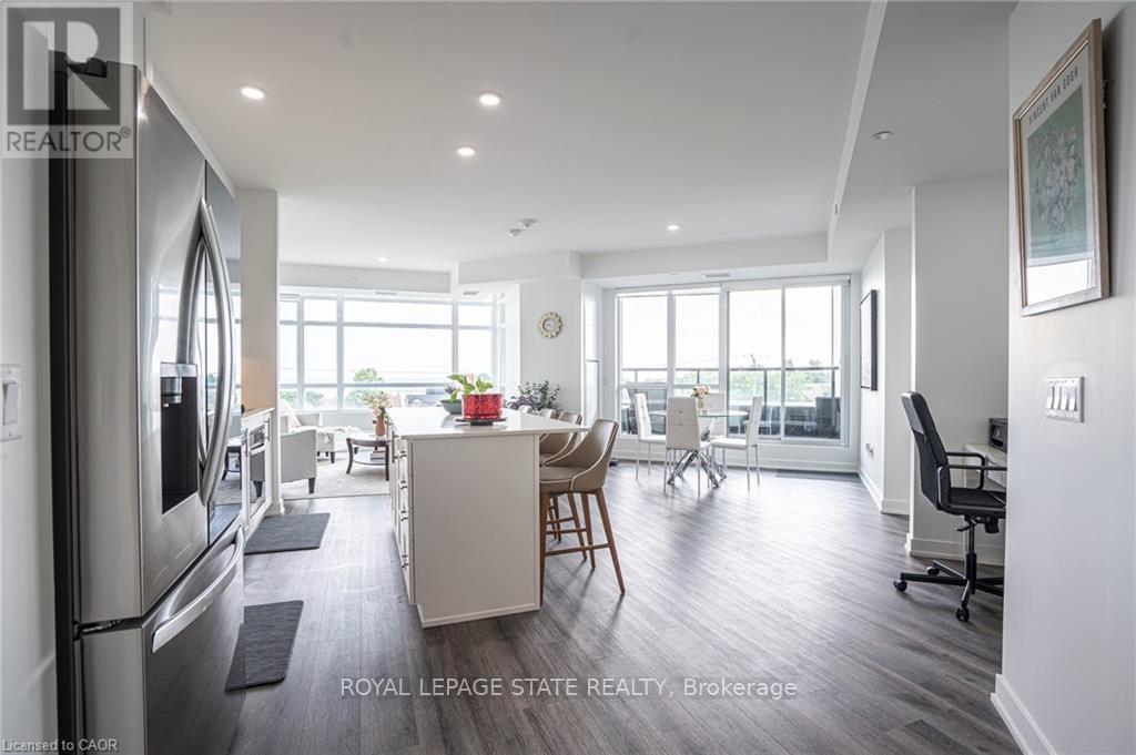 418 - 600 North Service Road, Hamilton, Ontario  L8E 0L2 - Photo 4 - X12980452