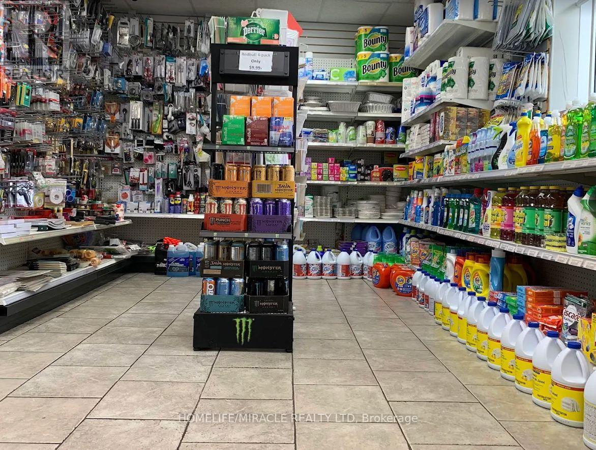 997 Cannon Street, Hamilton, Ontario  L8L 2H4 - Photo 2 - X12980456