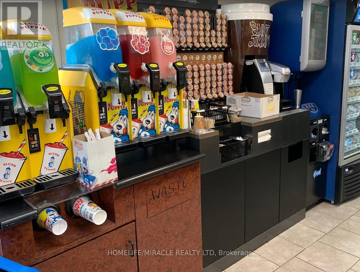 997 Cannon Street, Hamilton, Ontario  L8L 2H4 - Photo 4 - X12980456