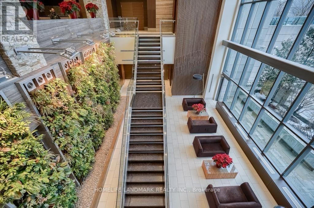 827 - 35 Brian Peck Crescent, Toronto, Ontario  M4G 0A5 - Photo 24 - C12974546