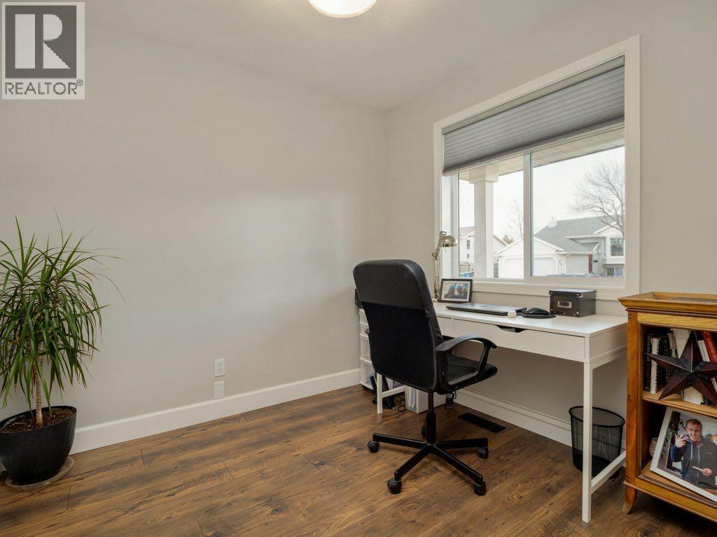 119 Heritage Court W, Lethbridge, Alberta  T1K 7W3 - Photo 5 - A2294814