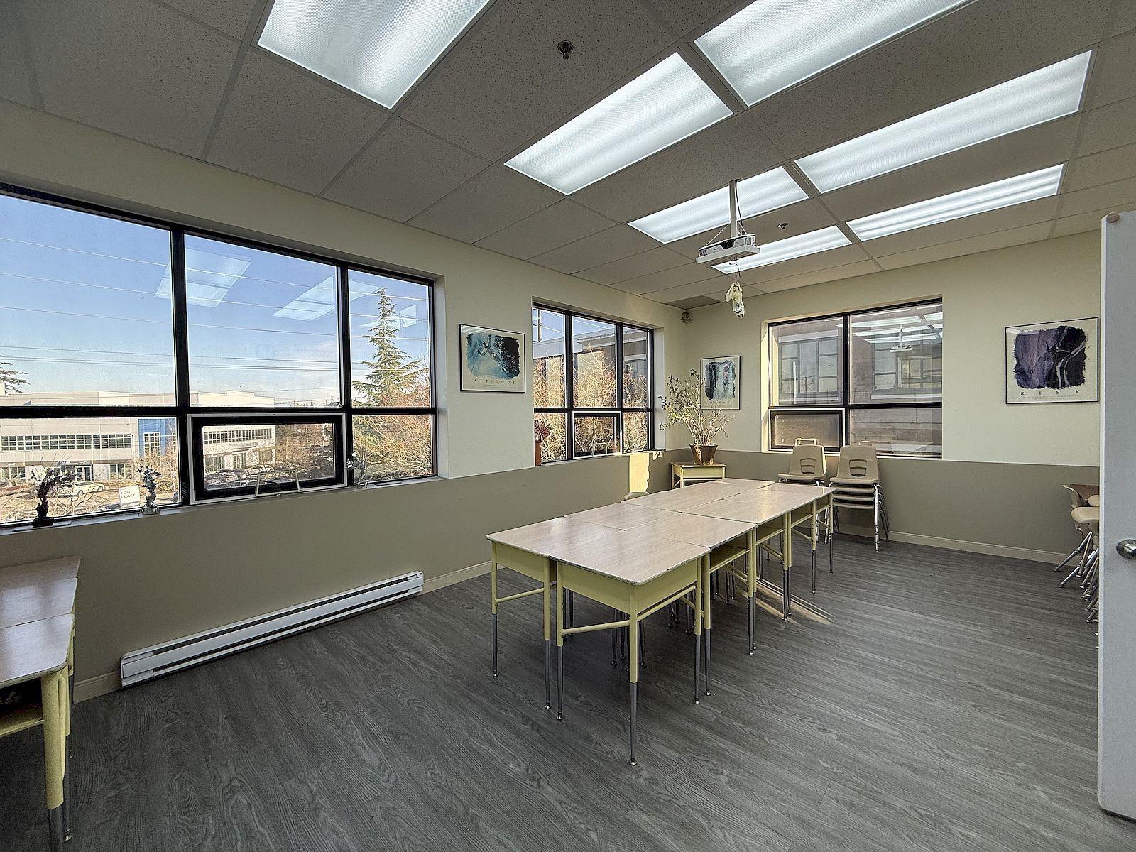 301 15292 Croydon Drive, Surrey, British Columbia  V3Z 0Z5 - Photo 8 - C8077702