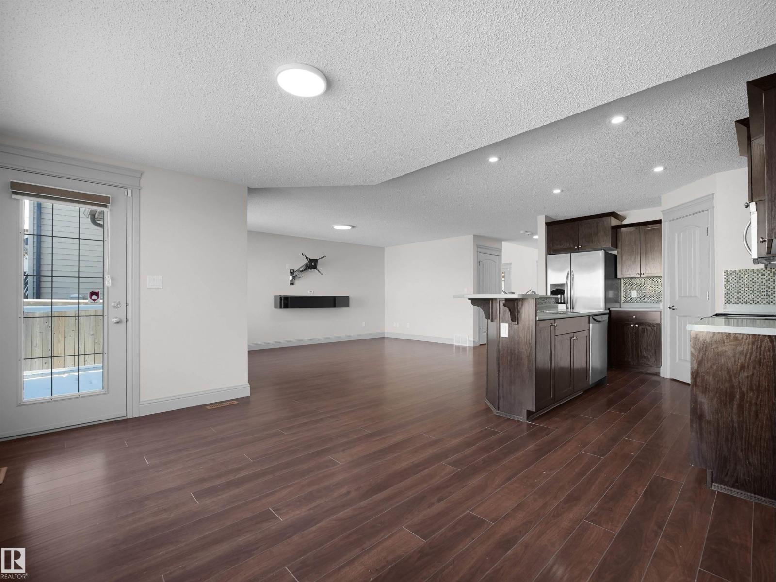 6116 10 Av Sw, Edmonton, Alberta  T6X 0M3 - Photo 19 - E4479498