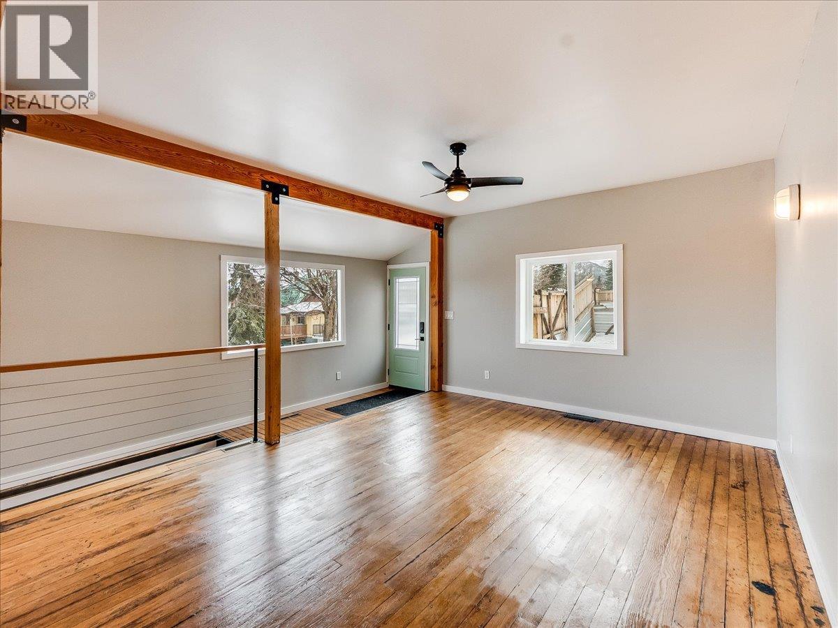 2043 Park Street, Rossland, British Columbia  V0G 1Y0 - Photo 23 - 10379188