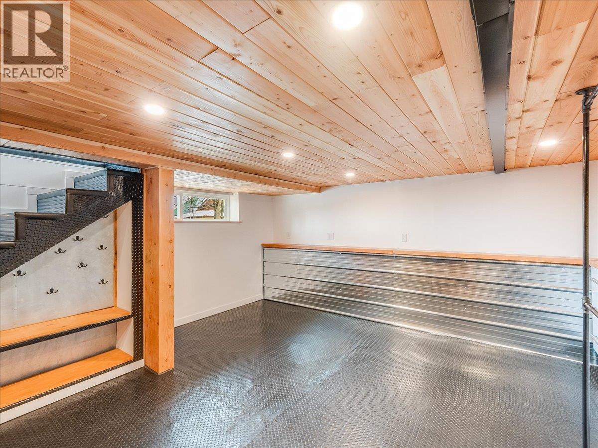 2043 Park Street, Rossland, British Columbia  V0G 1Y0 - Photo 49 - 10379188