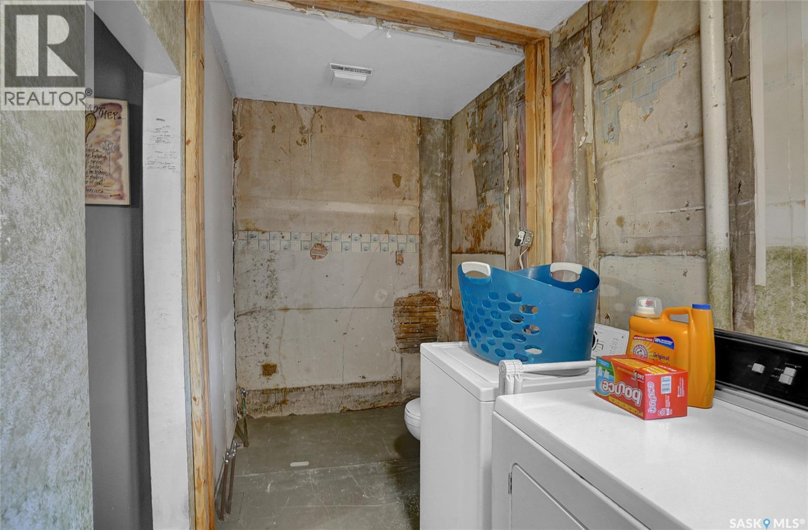 1127 2nd Avenue Nw, Moose Jaw, Saskatchewan  S6H 3R4 - Photo 24 - SK032267