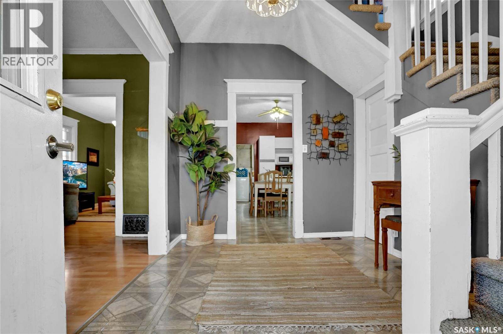 1127 2nd Avenue Nw, Moose Jaw, Saskatchewan  S6H 3R4 - Photo 9 - SK032267