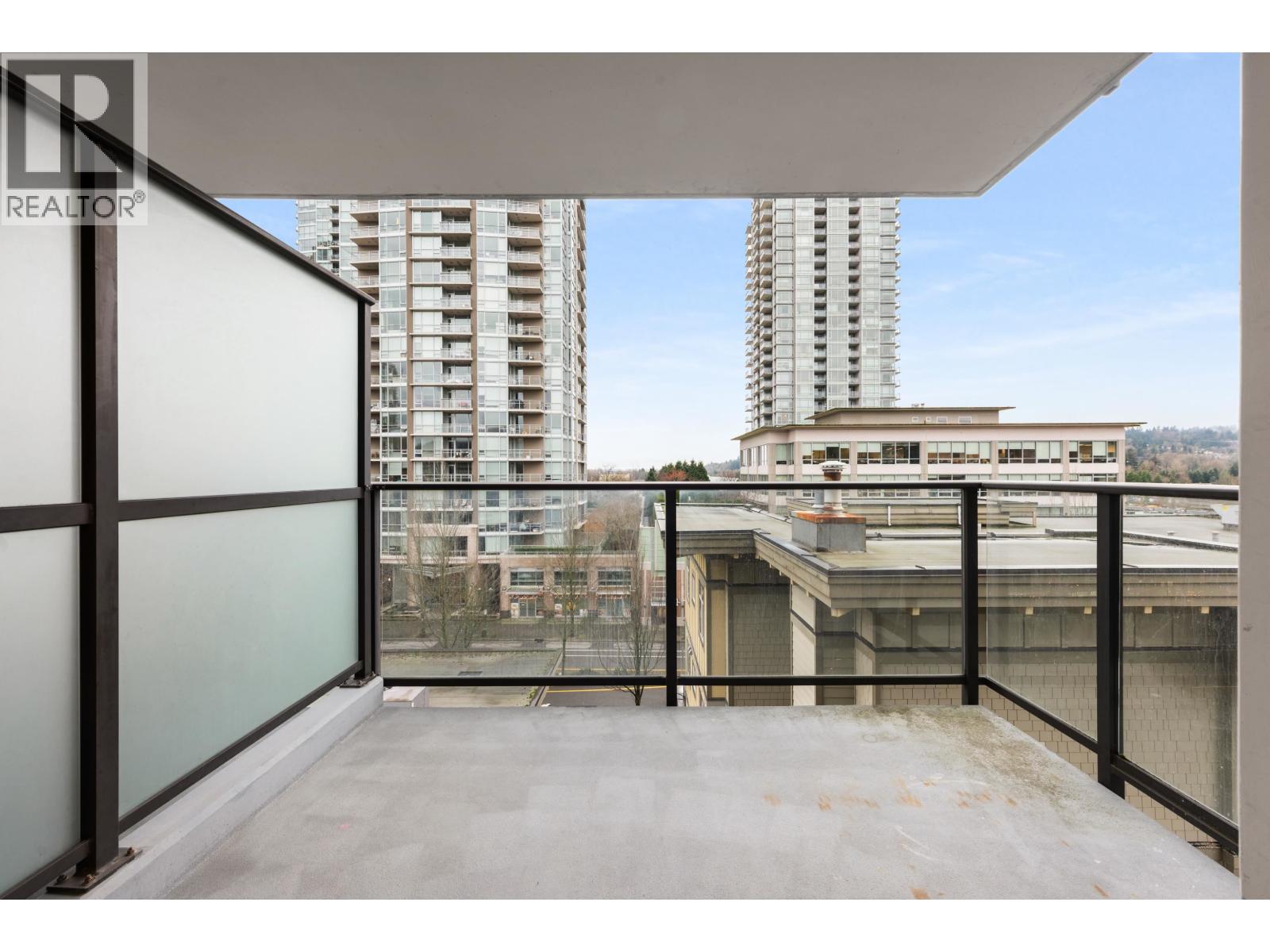 705 2959 Glen Drive, Coquitlam, British Columbia  V3B 0B8 - Photo 10 - R3109661