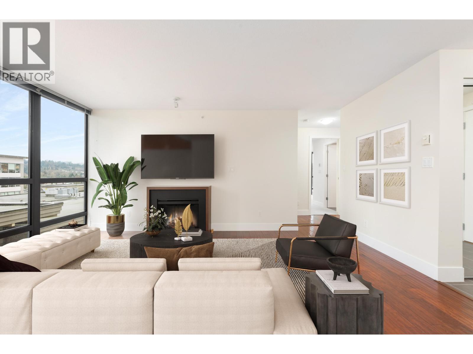 705 2959 Glen Drive, Coquitlam, British Columbia  V3B 0B8 - Photo 4 - R3109661