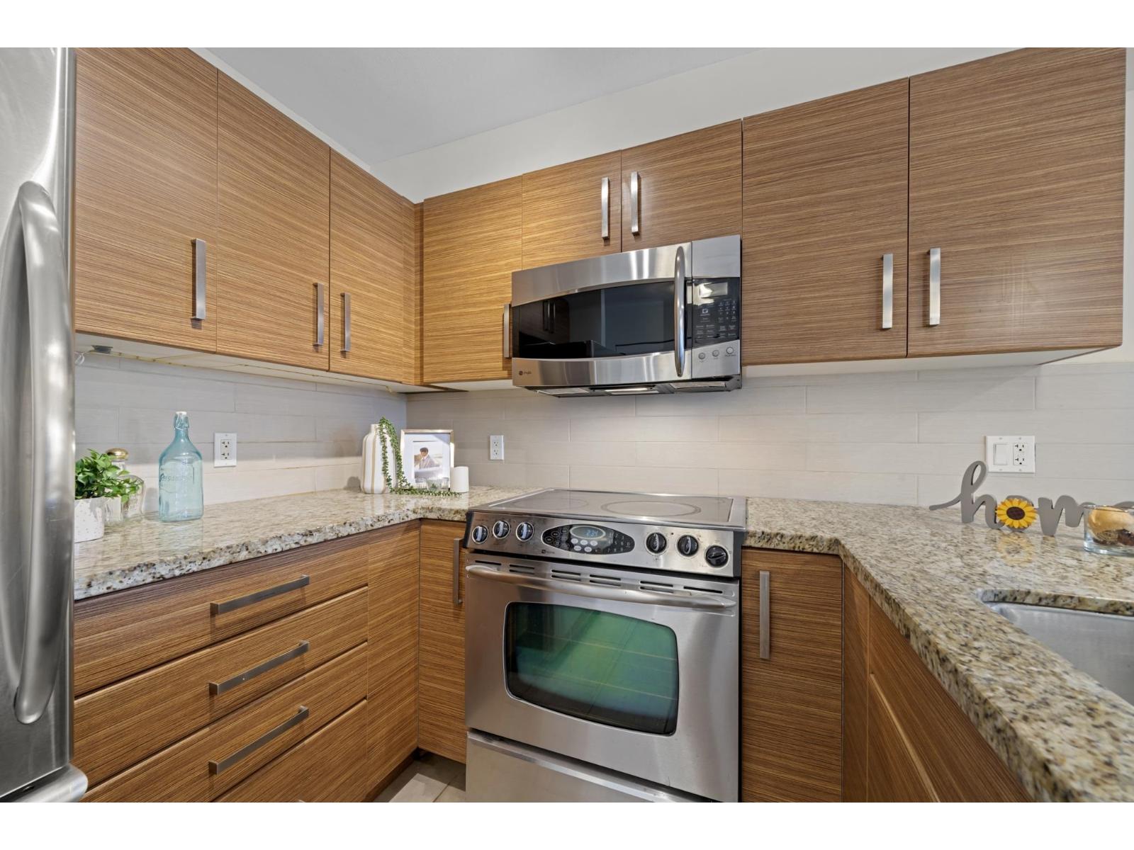 310 15168 19 Avenue, Surrey, British Columbia  V4A 0A5 - Photo 17 - R3090787