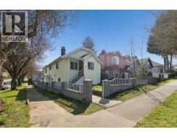 3708 DUMFRIES STREET, Vancouver, British Columbia