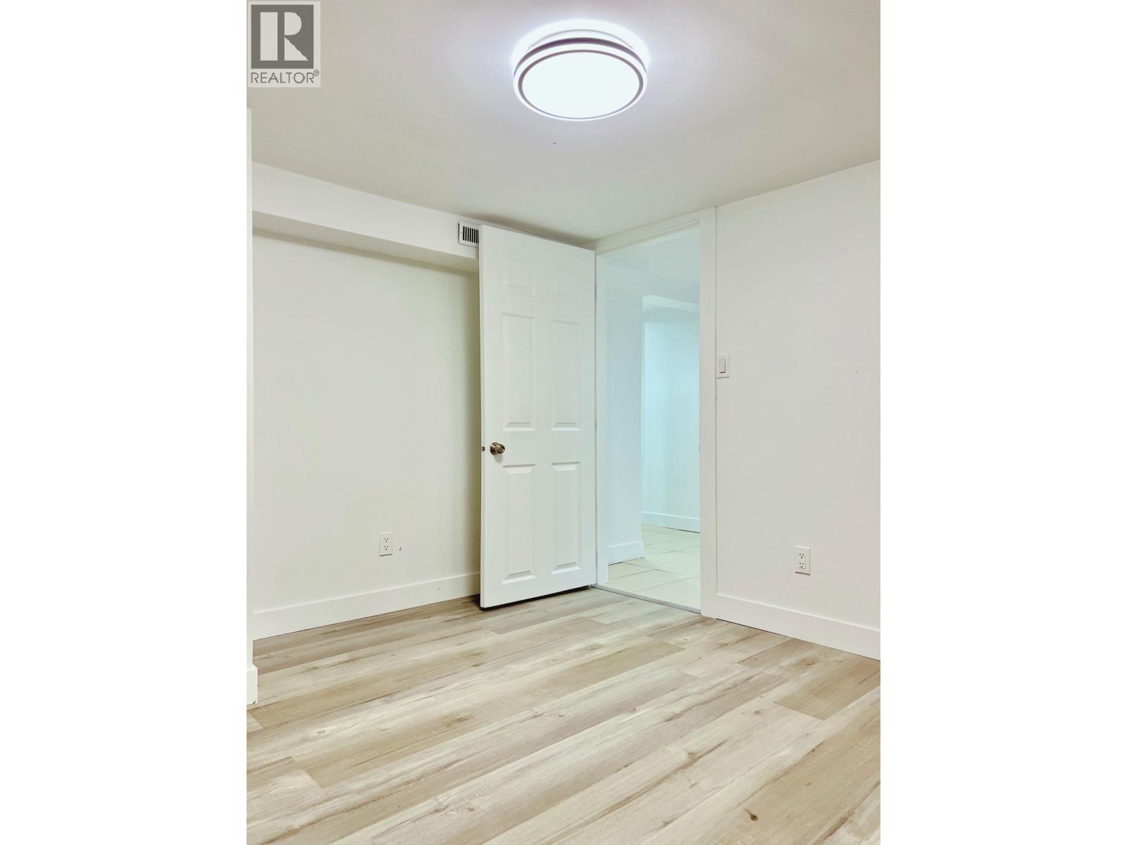 3708 Dumfries Street, Vancouver, British Columbia  V5N 3S7 - Photo 32 - R3109429