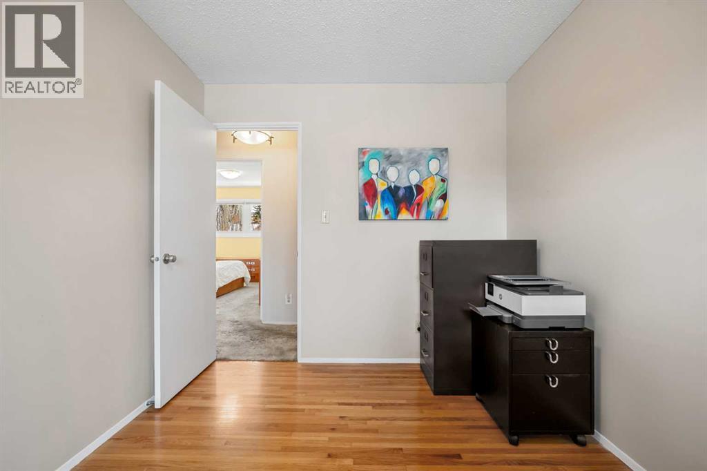 247 Parkwood Close SE, Calgary, Alberta  T2J 3V8 - Photo 23 - A2298324