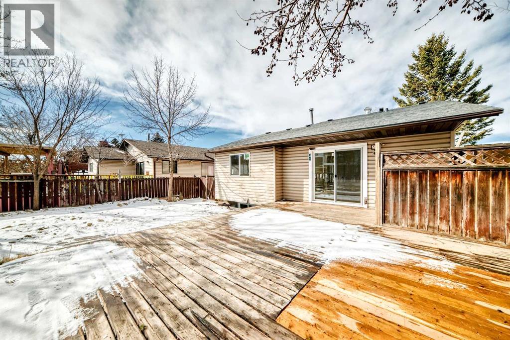 319 Whitefield Drive Ne, Calgary, Alberta  T1Y 5S2 - Photo 37 - A2293469