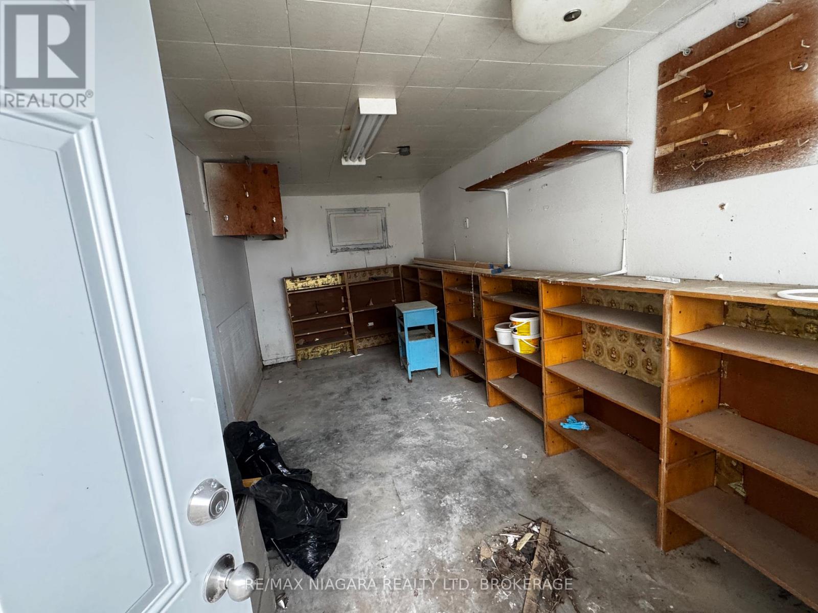 34 Avenue Place, Welland, Ontario  L3B 4B1 - Photo 8 - X12968478