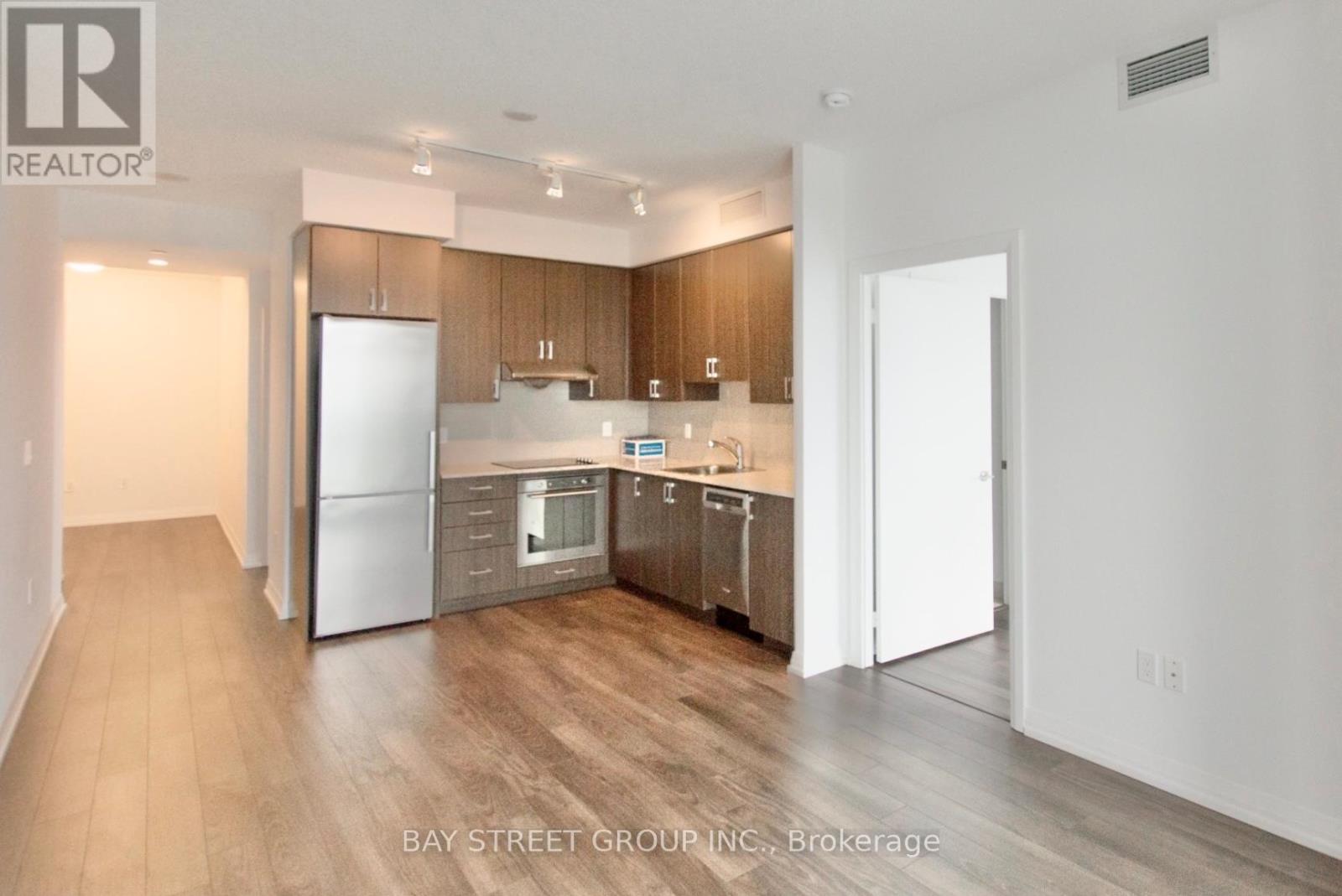 1705 - 55 Ann O'reilly Road, Toronto, Ontario  M2J 0E1 - Photo 8 - C12980502