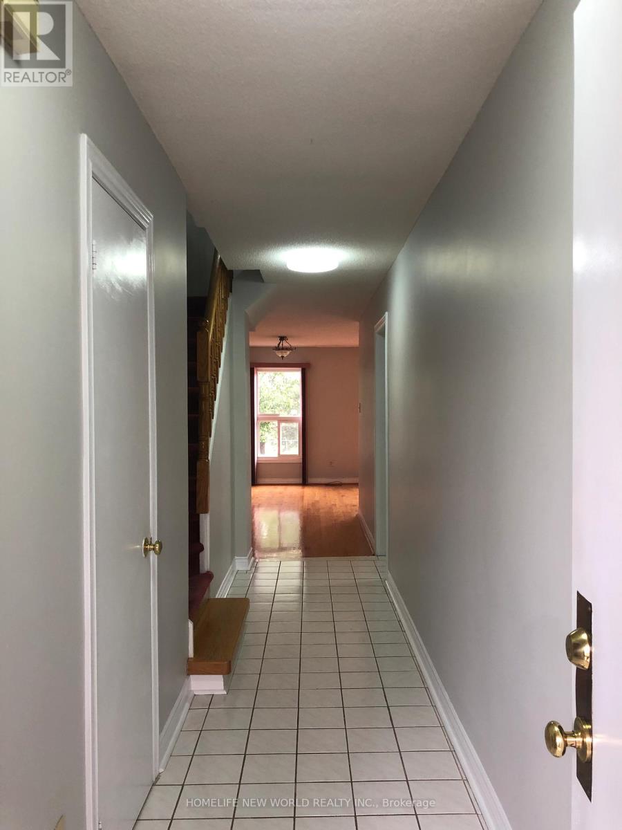 12 James Edward Drive, Markham, Ontario  L3S 1Y8 - Photo 2 - N12980490