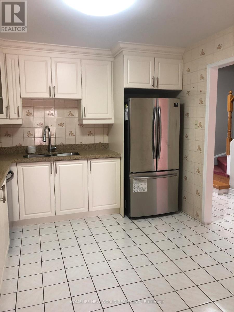 12 James Edward Drive, Markham, Ontario  L3S 1Y8 - Photo 4 - N12980490