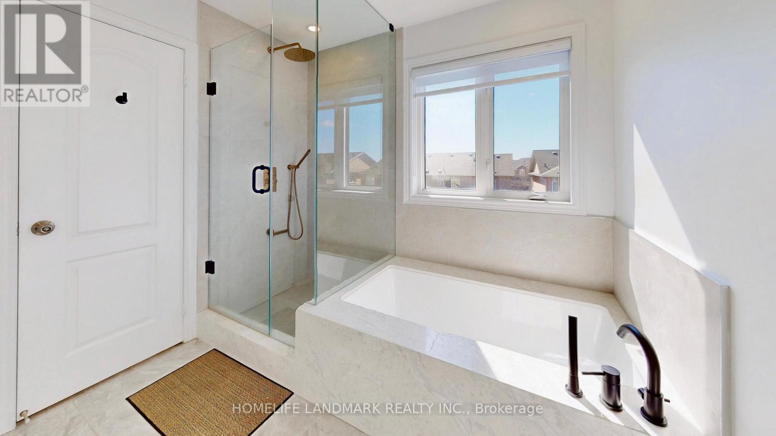 32 Arco Circle, Vaughan, Ontario  L6A 3Z7 - Photo 19 - N12980506