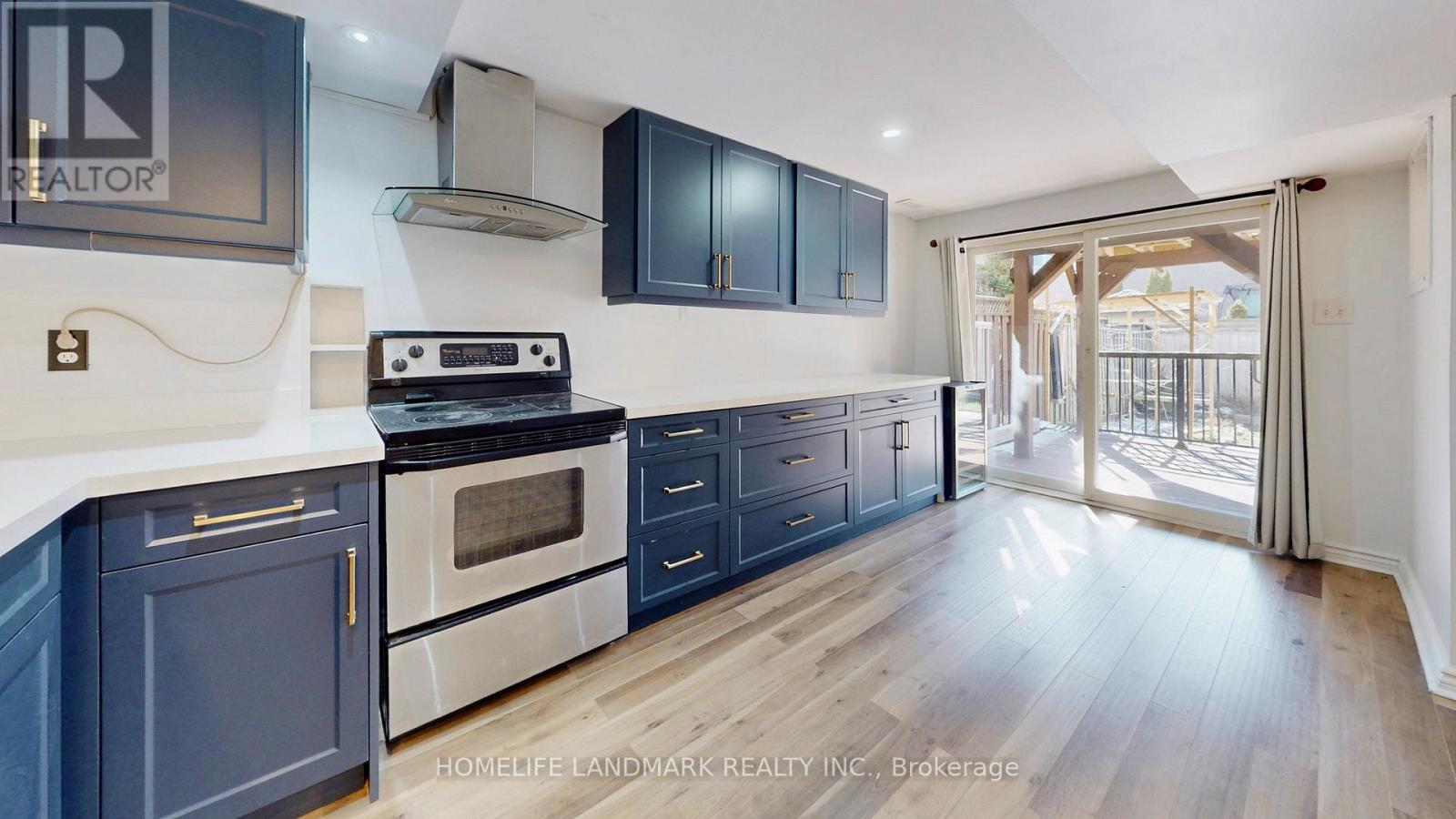 32 Arco Circle, Vaughan, Ontario  L6A 3Z7 - Photo 31 - N12980506