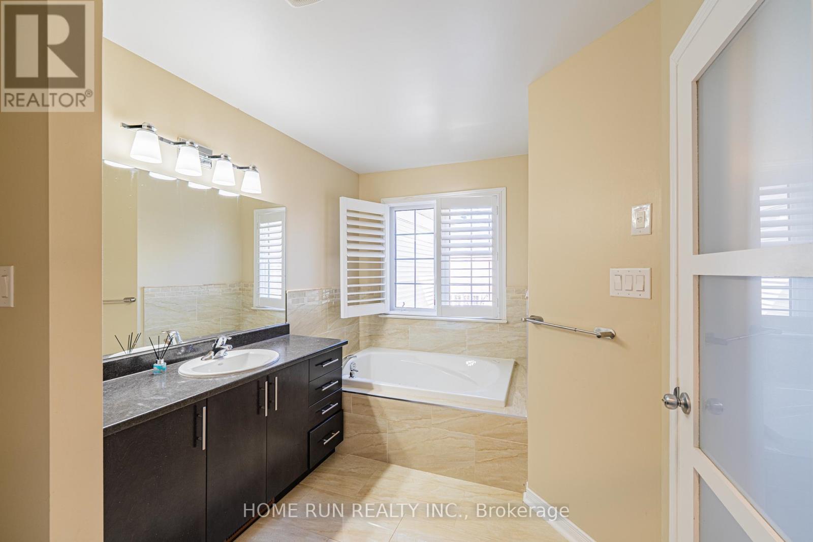 602 Pamplona Private, Ottawa, Ontario K2J 5T3 - Photo 19 - X12974476