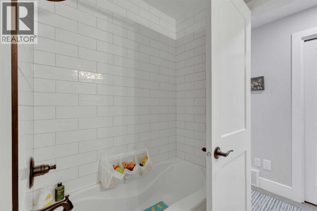 84 Crawford Street, Red Deer, Alberta  T4P 2G5 - Photo 19 - A2298435