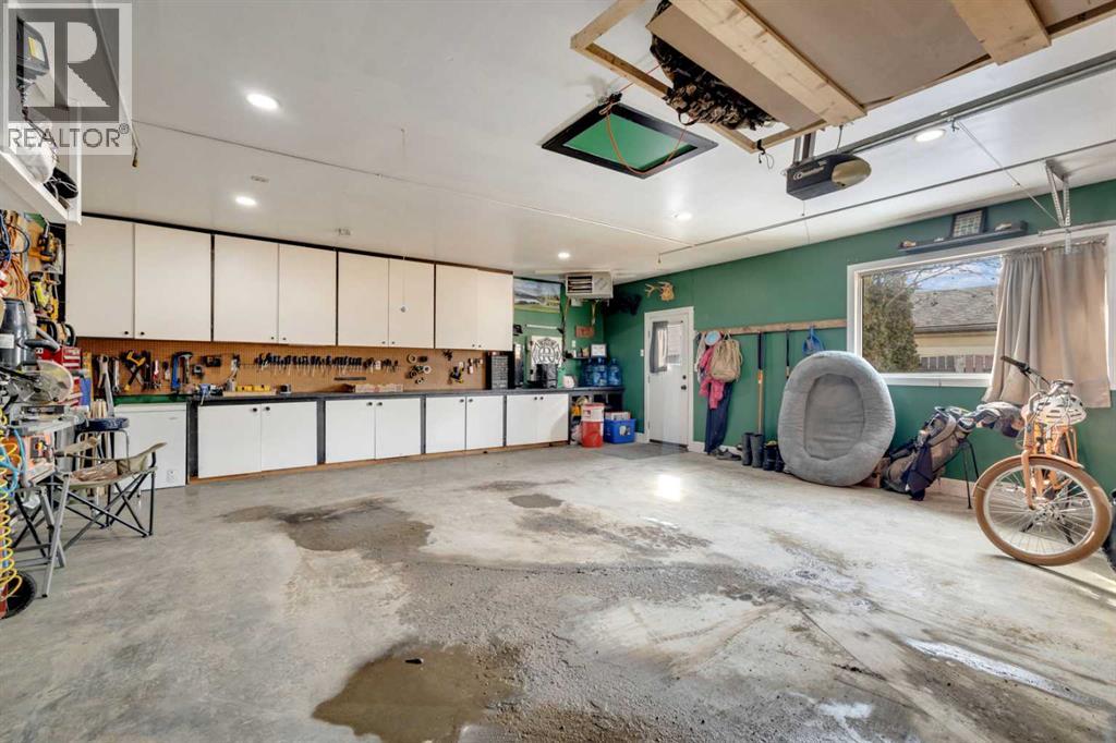 84 Crawford Street, Red Deer, Alberta  T4P 2G5 - Photo 32 - A2298435