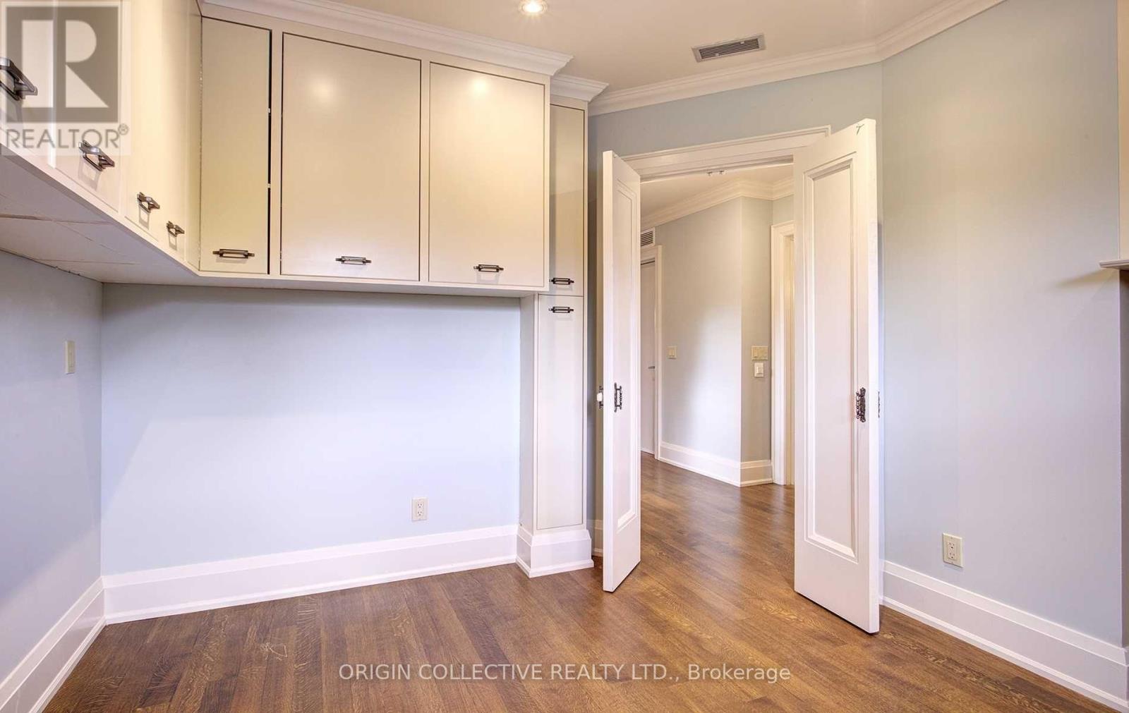 2 - 97 Runnymede Road, Toronto, Ontario  M6S 2Y4 - Photo 16 - W12980508