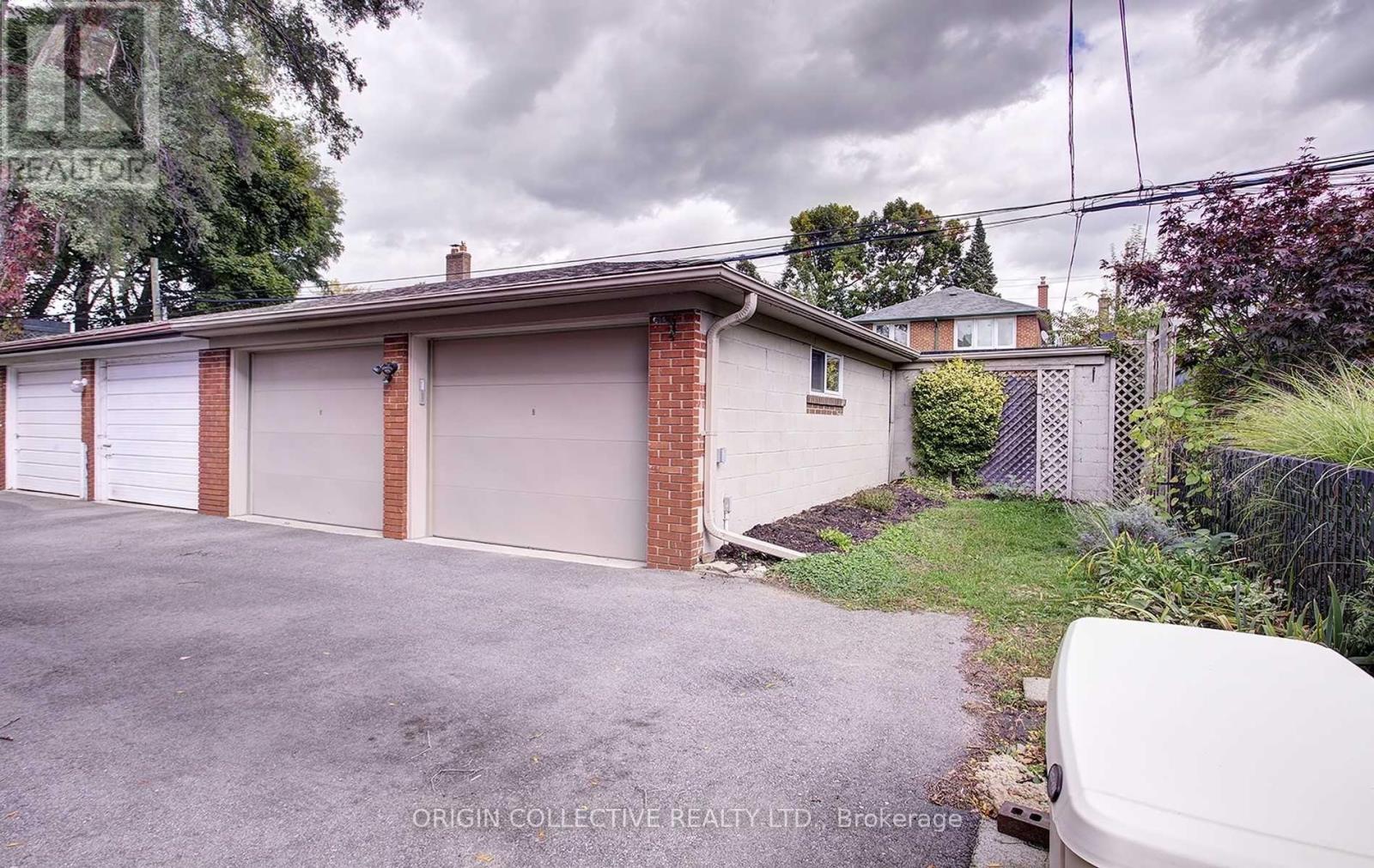 2 - 97 Runnymede Road, Toronto, Ontario  M6S 2Y4 - Photo 20 - W12980508