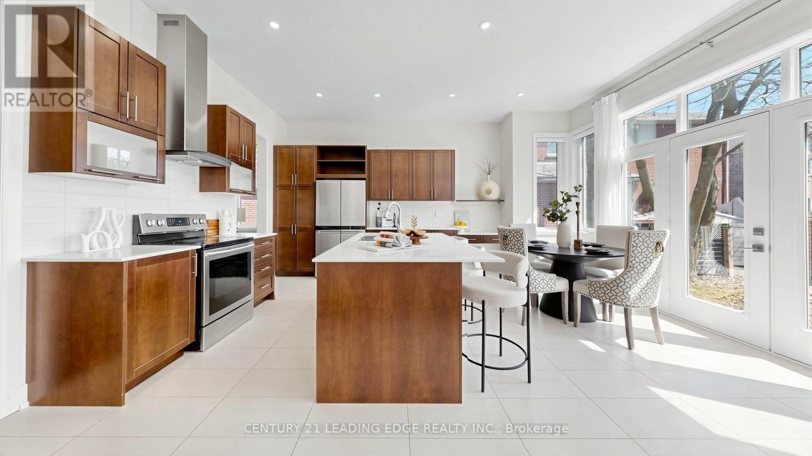 27 Poplar Drive, Richmond Hill, Ontario  L4E 2Y4 - Photo 14 - N12977244