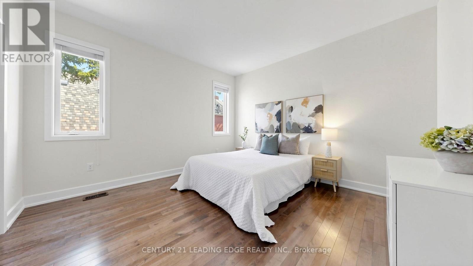 27 Poplar Drive, Richmond Hill, Ontario  L4E 2Y4 - Photo 32 - N12977244